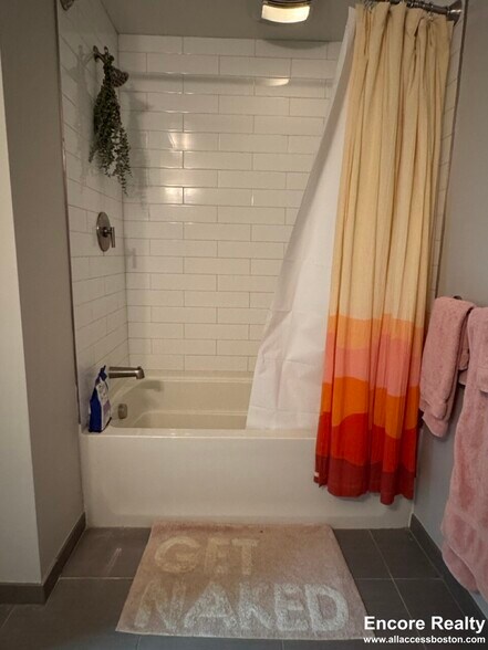 Building Photo - 22 Vernon St