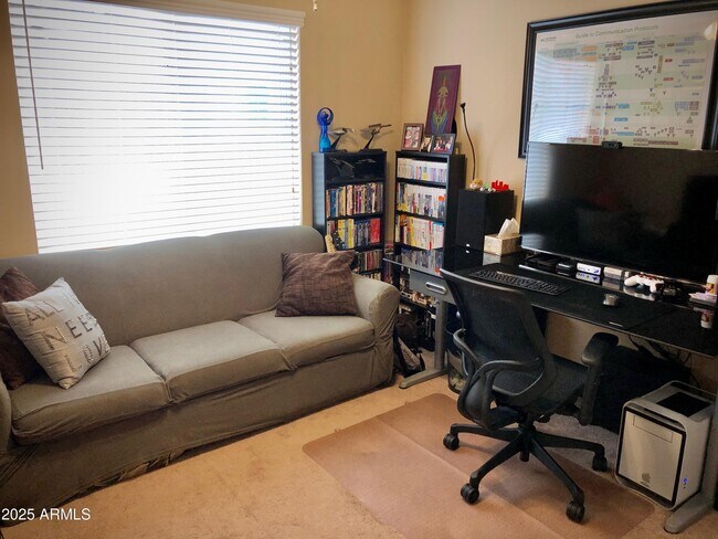 Building Photo - 2401 E Rio Salado Pkwy