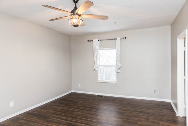 Building Photo - 6010 Inishmore Ln