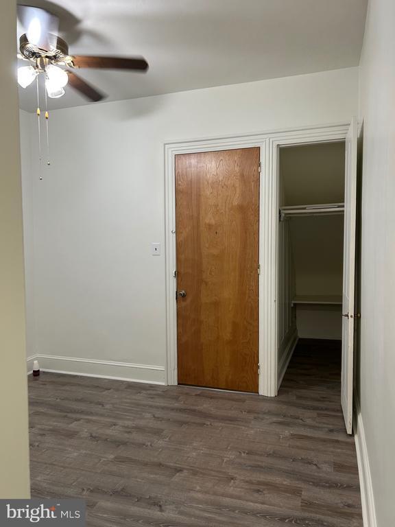 Building Photo - 206 W Gay St