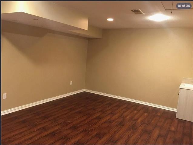 Building Photo - 2202 Brookview Dr