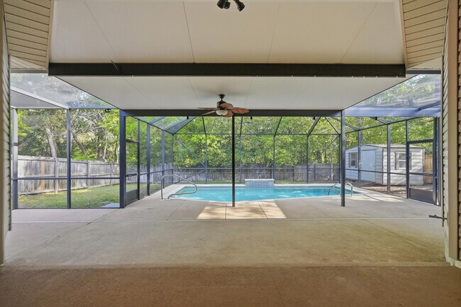 Building Photo - 1705 19th St