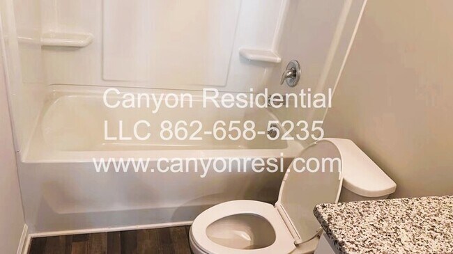 Building Photo - 740 Wayfinder Run