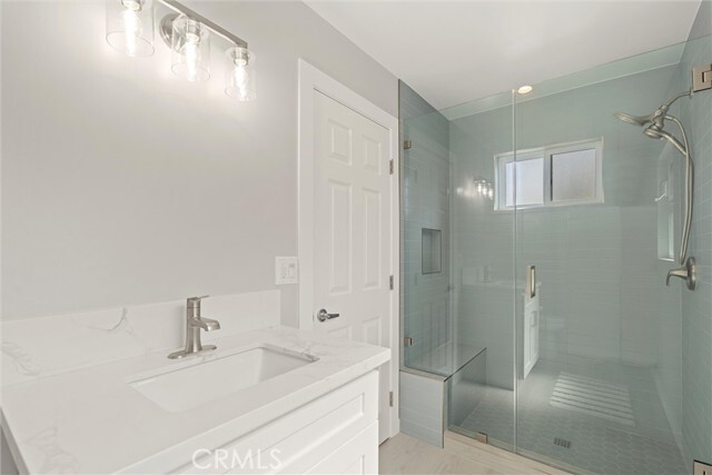 Building Photo - 385 Orlena Ave