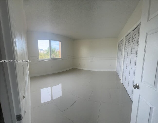 Building Photo - 6970 NW 186th St
