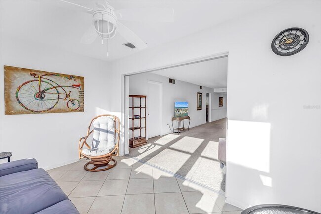 Building Photo - 5575 Gulf Blvd