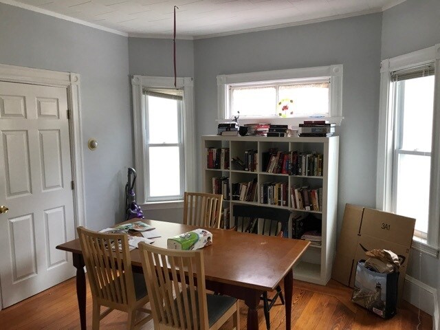 Building Photo - 52 Grove St