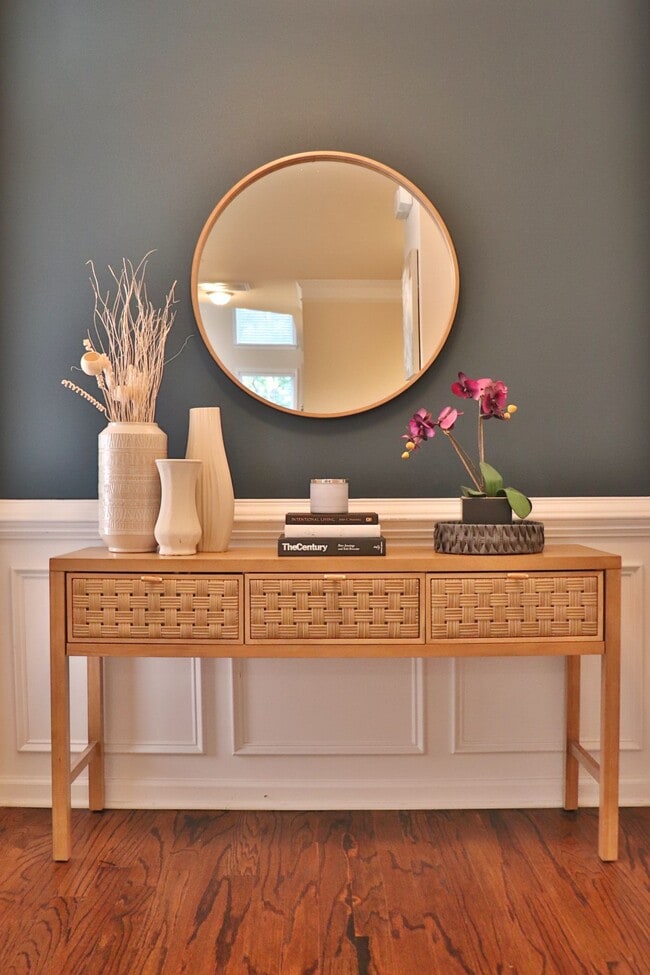 Entryway - 516 Sealine Dr