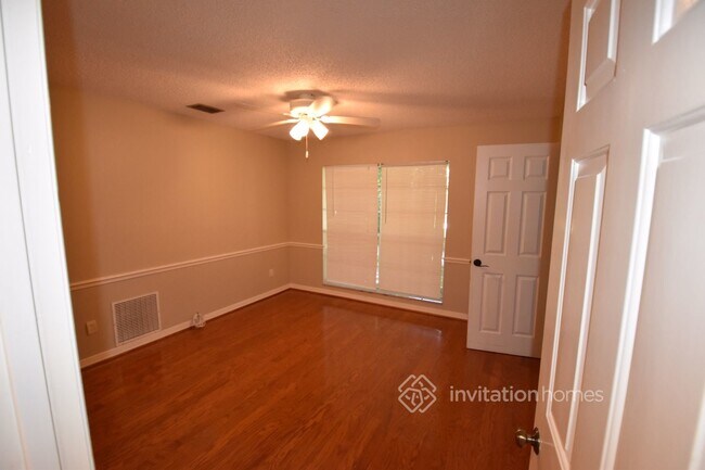 Building Photo - 140 Sweet Bay Cir