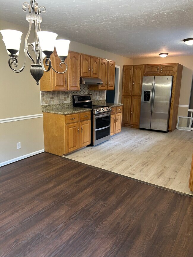 Kitchen with eat in dining area - 2613 6th St NW