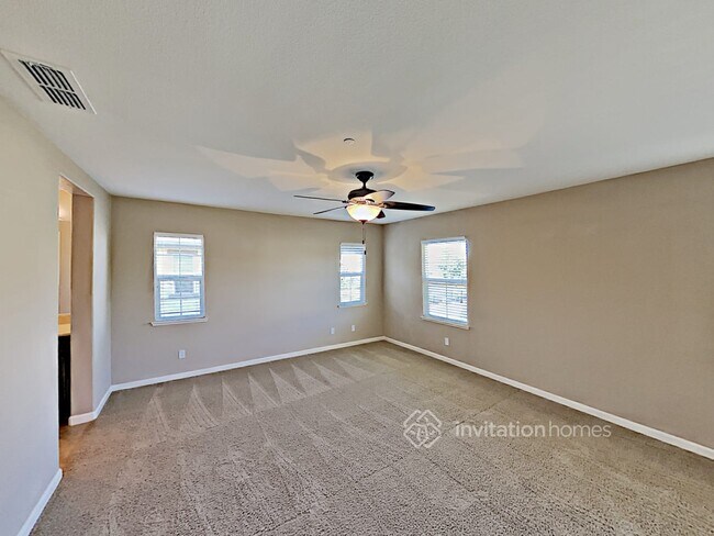 Building Photo - 1234 Landmark Cir