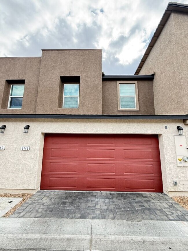 Building Photo - Modern 3-Bedroom Home in North Las Vegas with Spacious Layout!