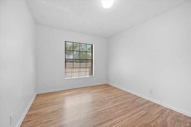 Building Photo - 13511 Jonquil Pl