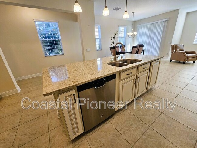 Building Photo - 11541 Crowned Sparrow Ln