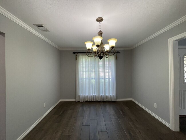 Building Photo - 3209 Bridlegate Dr