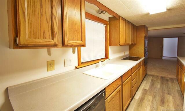 Building Photo - 26084 S 558 Rd