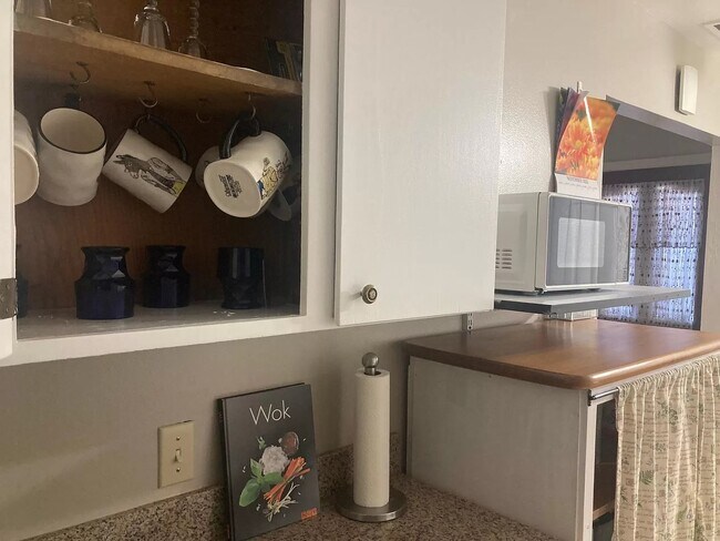 Building Photo - 5749 Preston Dr