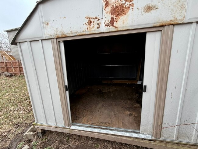 Building Photo - 416 Jackson St