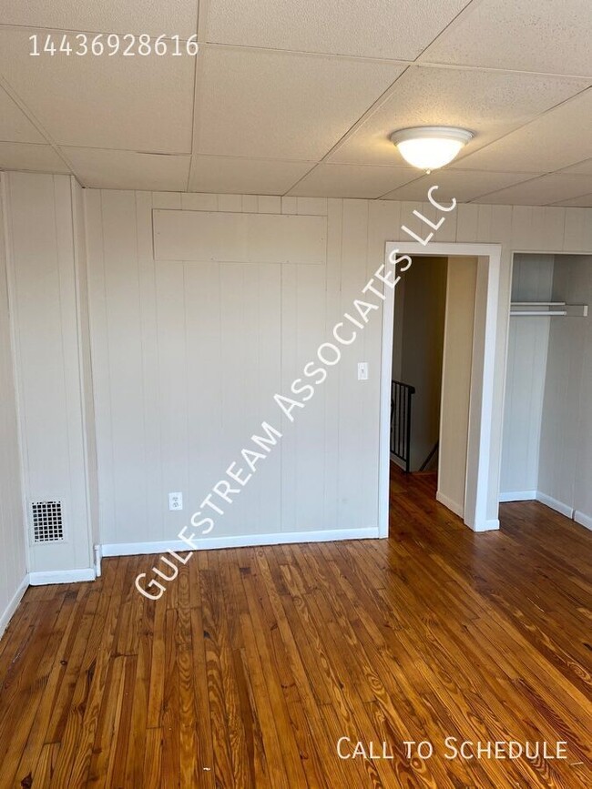 Building Photo - 619 N Potomac St