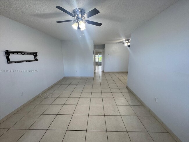 Building Photo - 100 NE 203rd Terrace