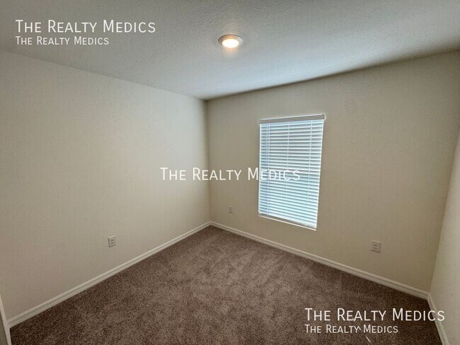 Building Photo - 313 Amberjack Ct