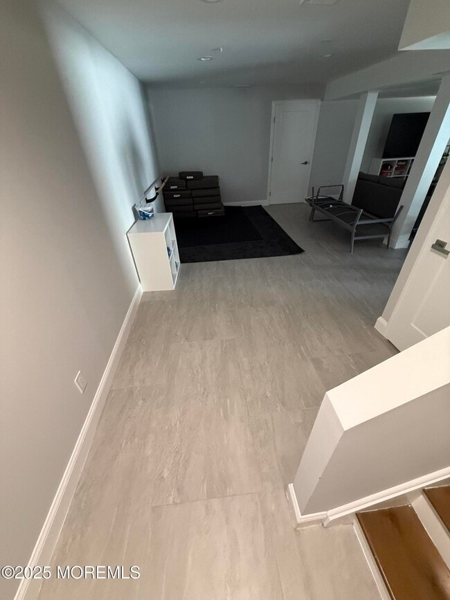 Building Photo - 445 Slocum Pl