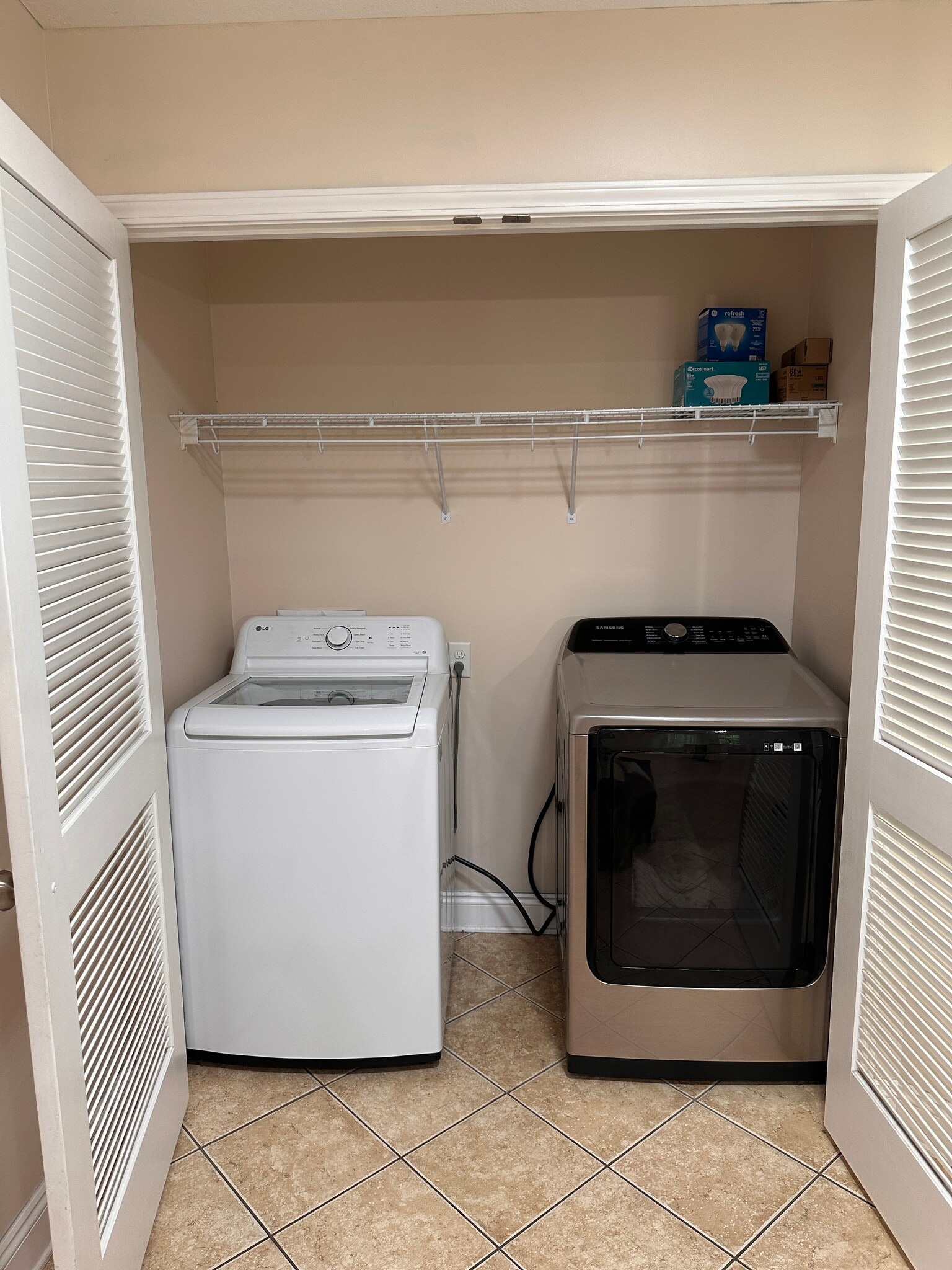 Washer & Dryer Included - 603 Diamonte Cir