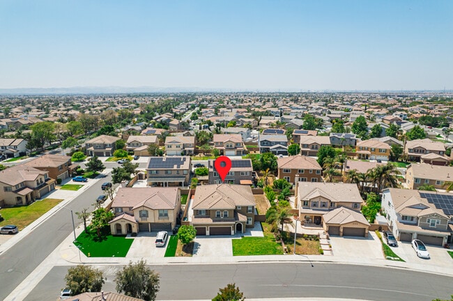 Building Photo - Ideal for Large Families – 6BR/4BA Eastval...