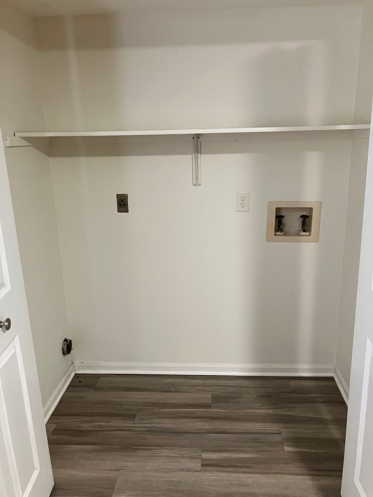 Building Photo - 1235 Todd Ln