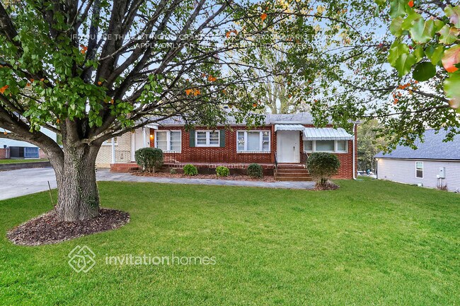 Building Photo - 2209 Ln St