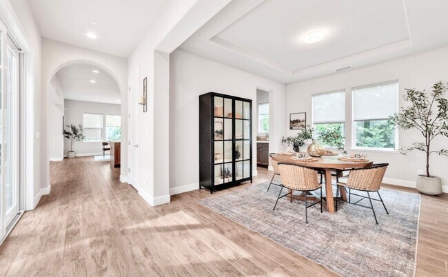 Building Photo - 612 Idlewood Pl