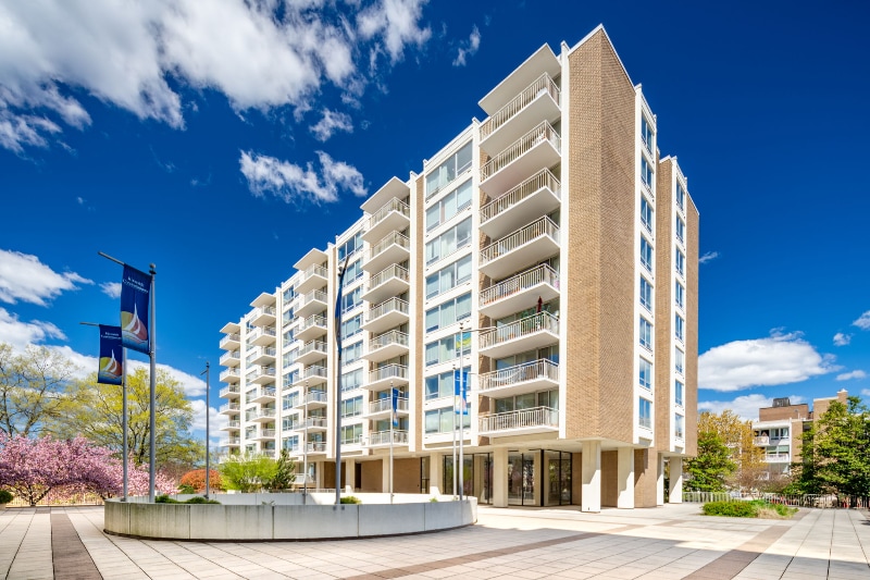 Building Photo - 1425 4th St SW