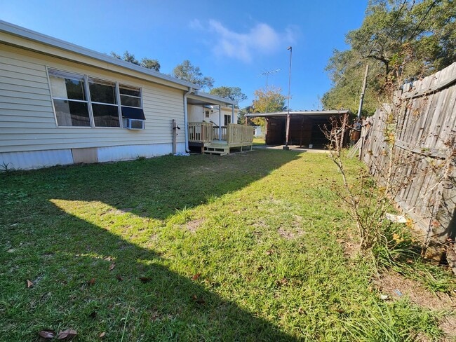 Building Photo - Discounted rent!.. 2 Bed 1 Bath Loaded with XTRA features!