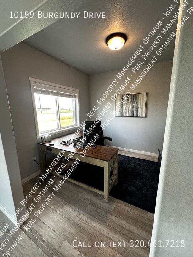 Building Photo - 10159 Burgundy Dr