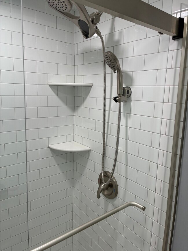 Building Photo - 31 Plantation Dr