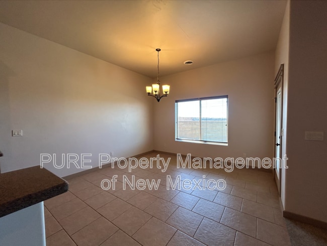 Building Photo - 2805 Rabbitbrush Dr