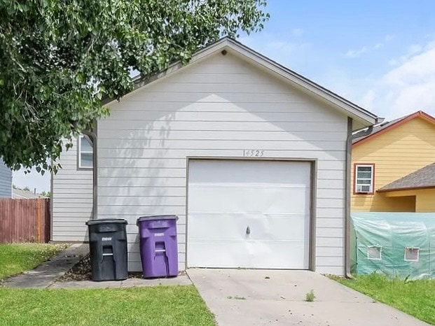 Building Photo - 14525 E 47th Dr