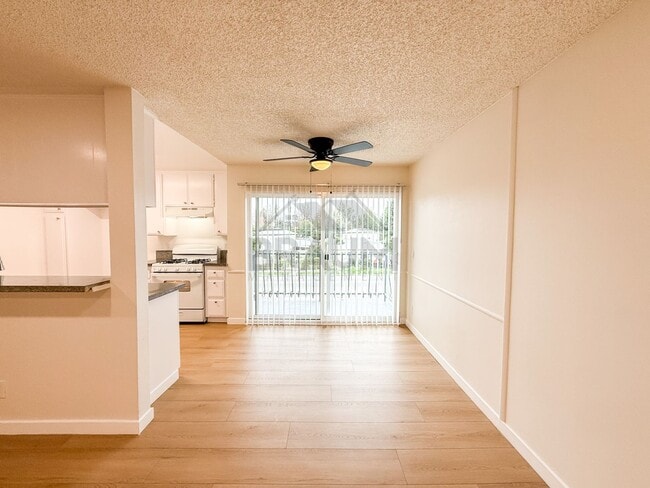 Building Photo - 13347 Victory Blvd