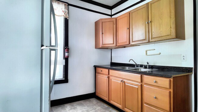 Building Photo - 707 2nd Ave