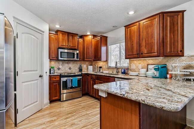 Building Photo - 3187 S Signorello Ln