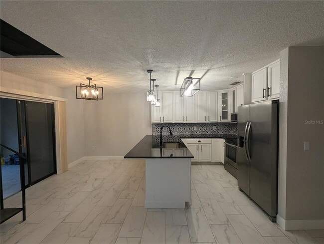 Building Photo - 5635 Struthers Ct
