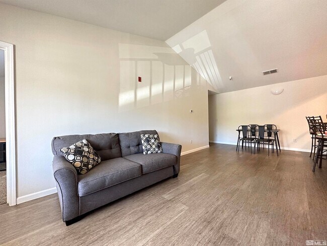 Building Photo - 200 Talus Way