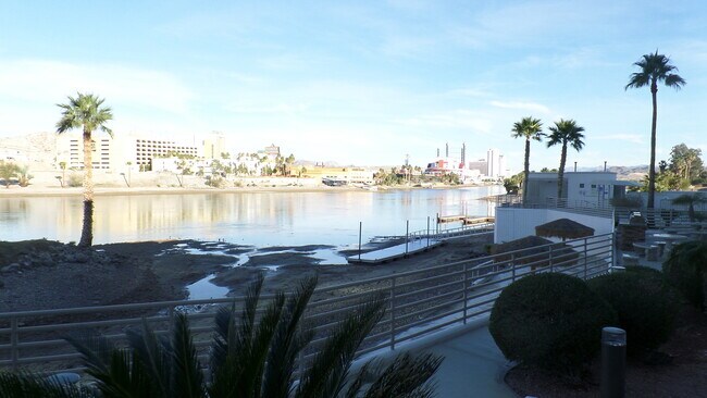 Building Photo - VACATION RENTAL - Condo on the River