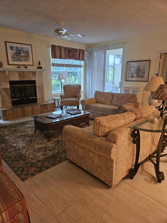 Building Photo - 404 Mainsail Cir