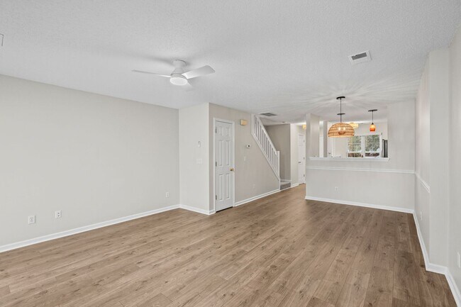 Building Photo - 3574 Evergreen Way