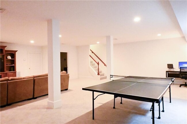 Building Photo - 4 Wimbledon Cir