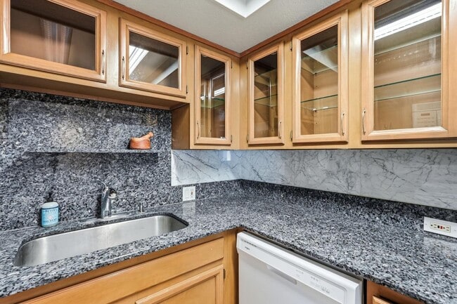 Building Photo - 3002 N 70th St