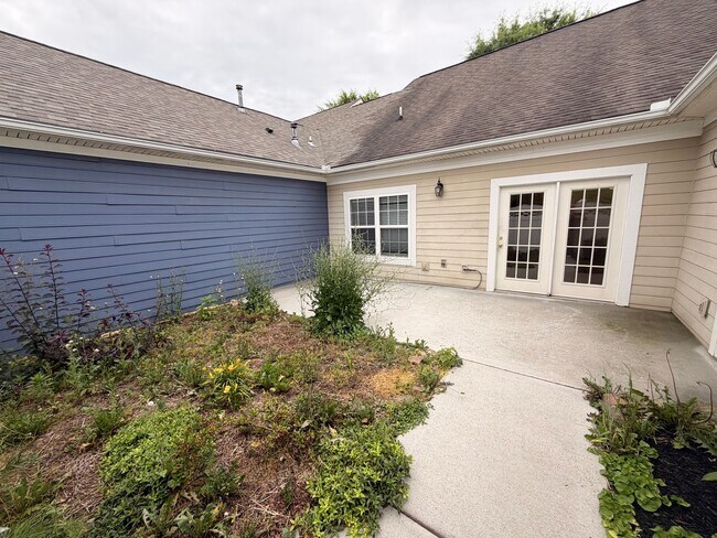 Building Photo - Charming 3-Bedroom Home in The Preserve at Oak Ridge – Resort-Style Amenities!
