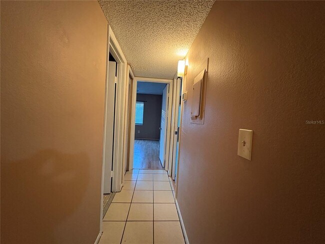 Building Photo - 11705 Raintree Village Blvd