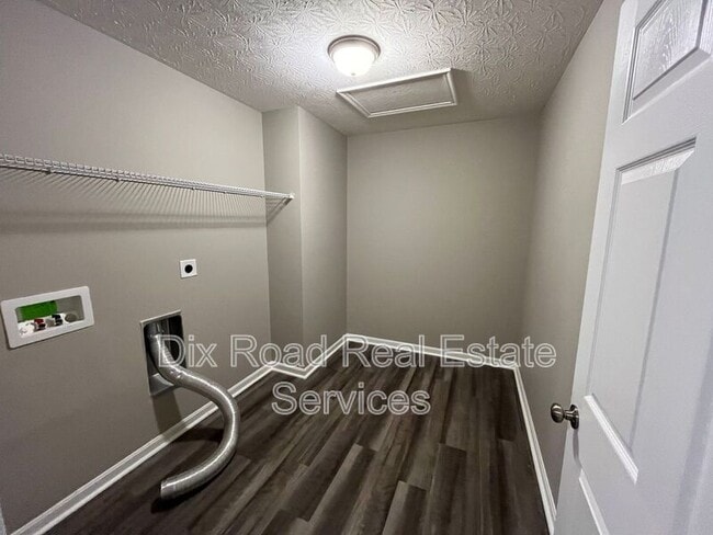 Building Photo - 403 McEwing Dr